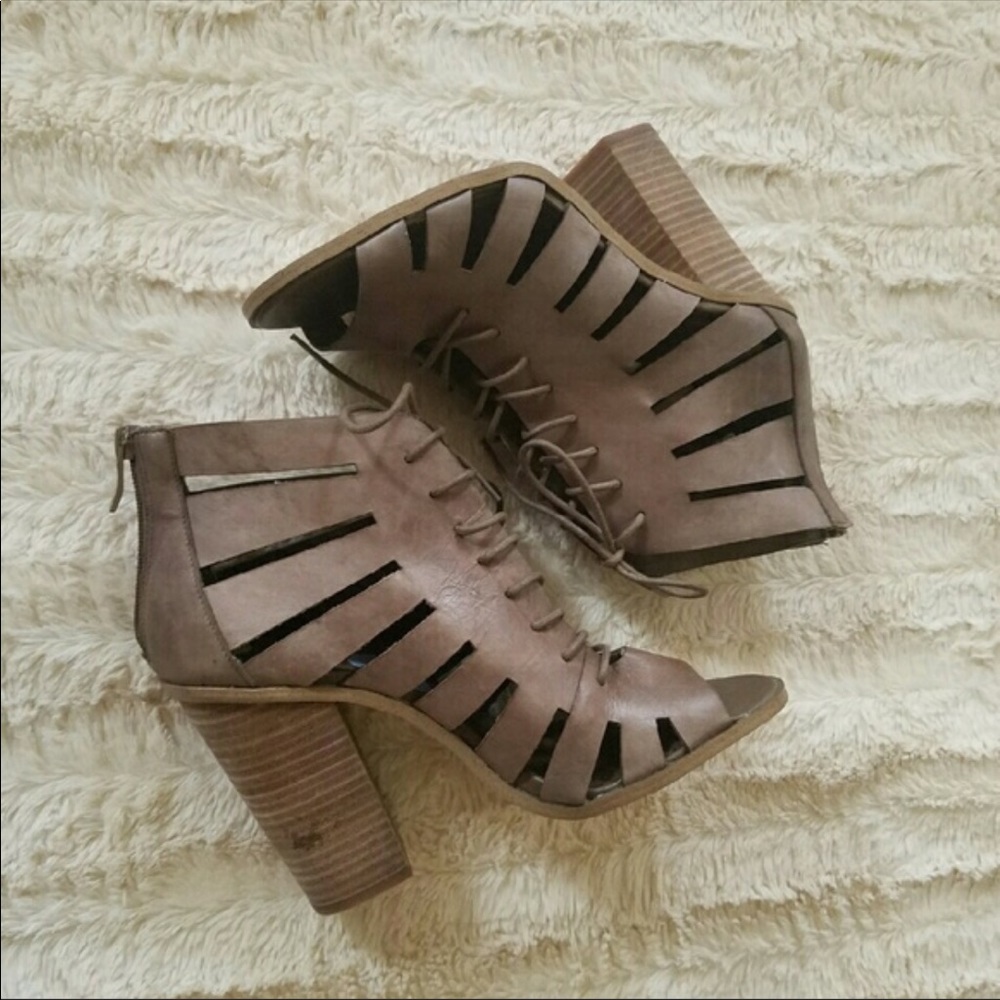 Bcbgeneration Open-Toe Block Heel - image 1